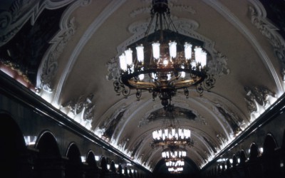 22 Bahnhofsinterieur der Metro.jpg