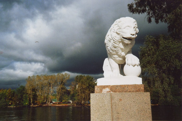 k01_700