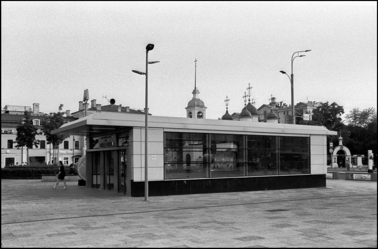 21AG22_V11WFfk_1-1280