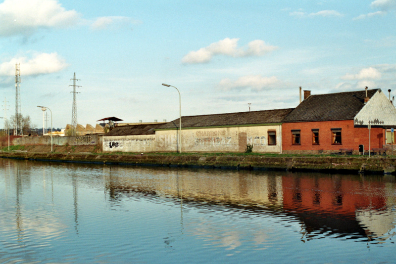 imm035_33