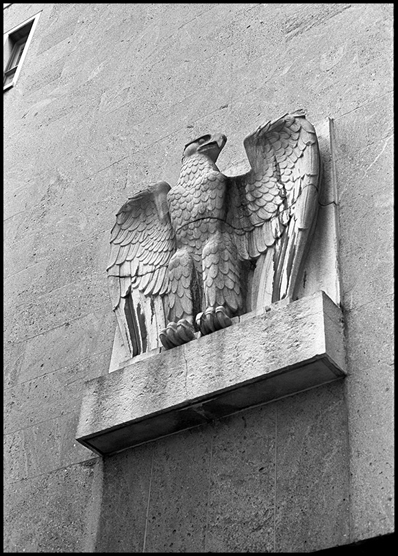 Berlin-Hell11