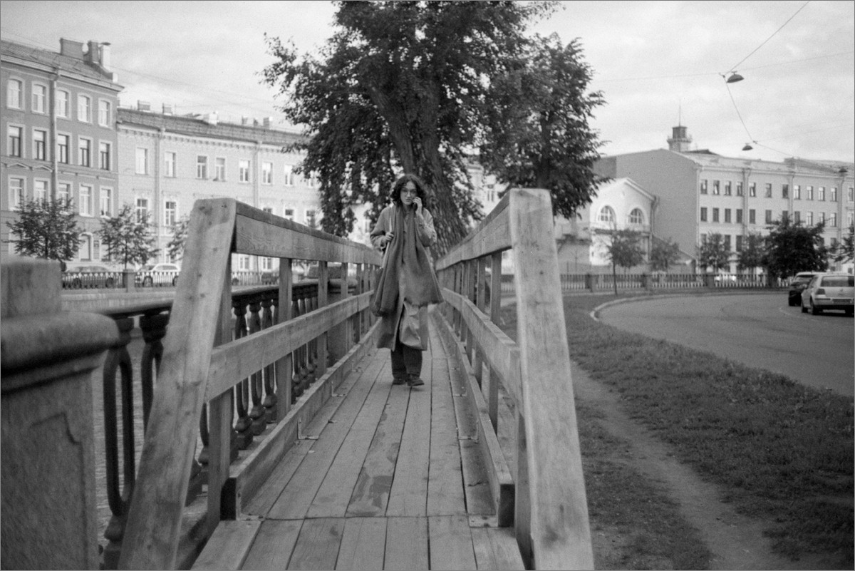 knn_YashicaElectro35CC_YashinonDX35mm1_8_2023_19_SvemaKN-2_02_1975_iso25_1_1200