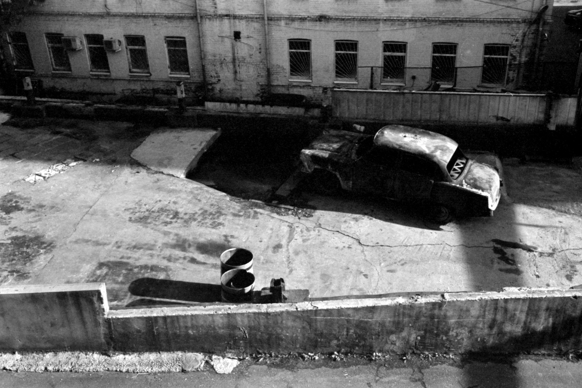 Broken_street