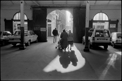 leaving Barnstaple Pannier Market 1989.jpg