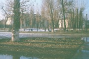 r001-01211.jpg