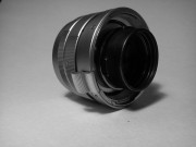 Zeiss_Planar_45_-06e.jpg Zeiss_Planar_45_-06e.jpg