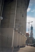 02-000064910003_.jpg