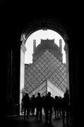 louvre_shadows.jpg