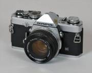 Olympus_OM-1_wtih_50_1_8_Front.jpg
